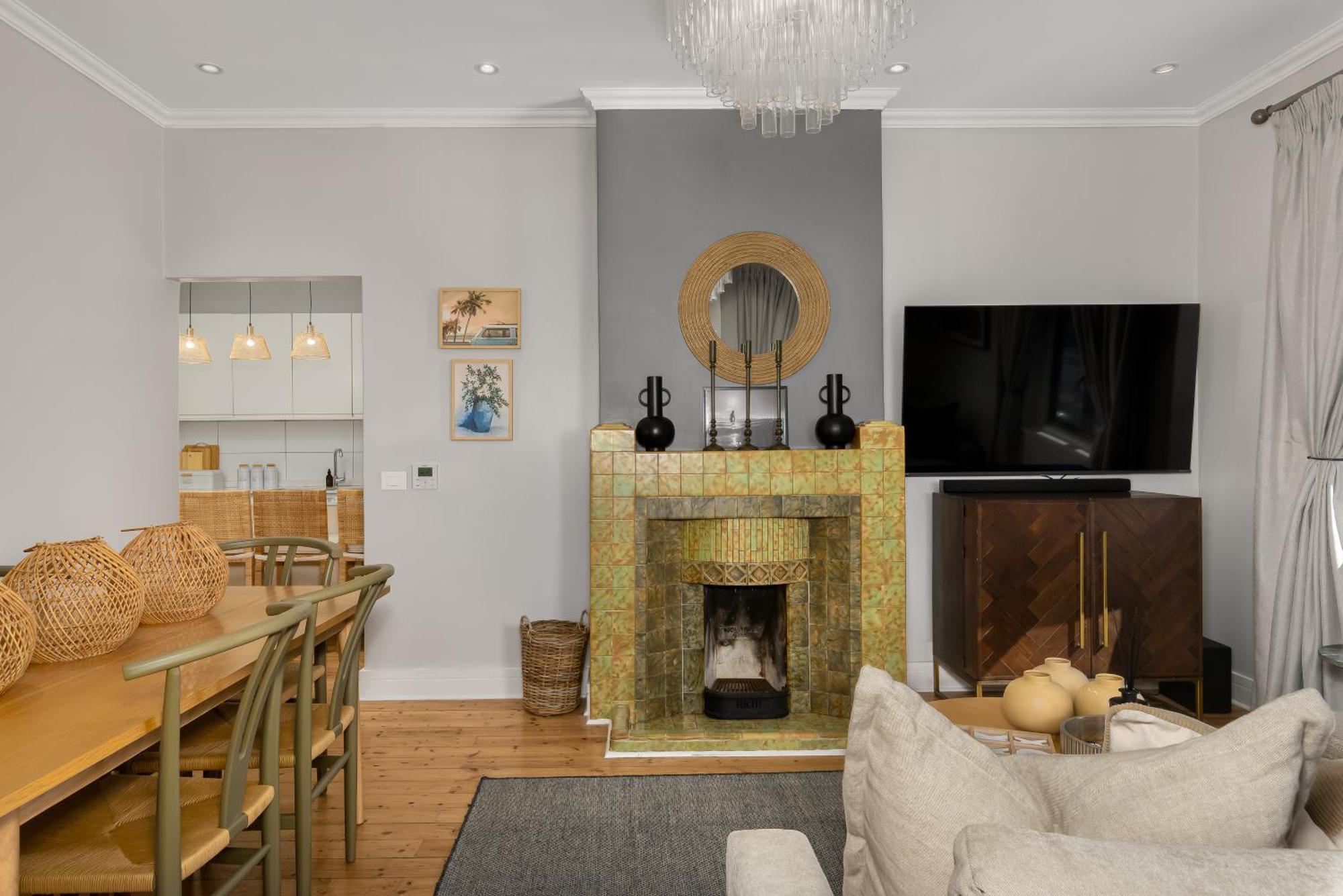 Apartment Warwick Mansions 12 Cape Town